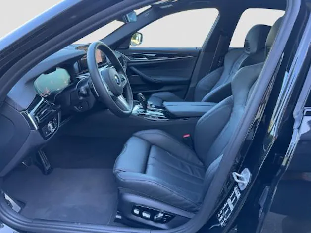 BMW M550i xDrive