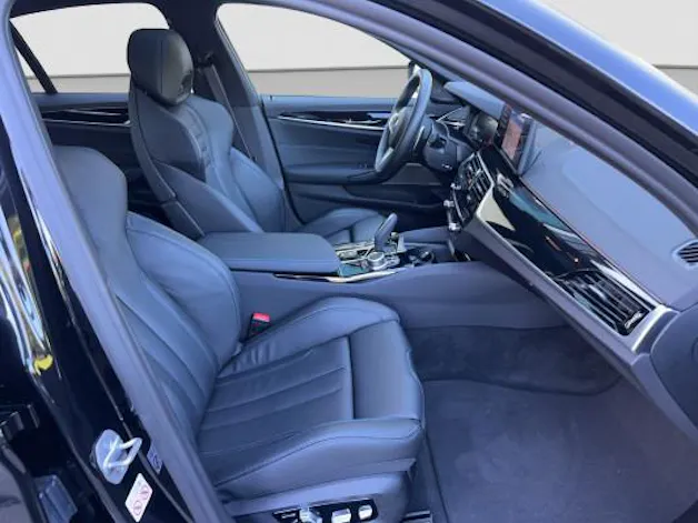 BMW M550i xDrive