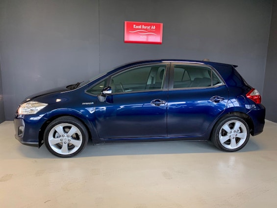 Vehicle image 7