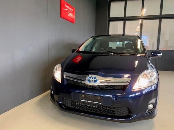 Vehicle image 8