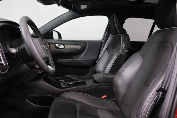 VOLVO XC40 P8 Twin R-Design AWD 3