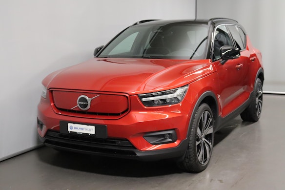 VOLVO XC40 P8 Twin R-Design AWD 0