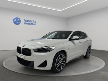 Fahrzeugbild BMW X2 25e xDrive25e