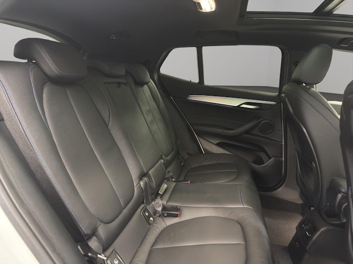 Vehicle image BMW X2