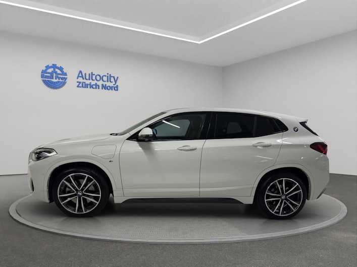 Vehicle image BMW X2