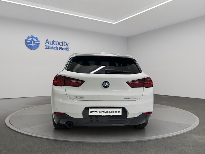 Vehicle image BMW X2