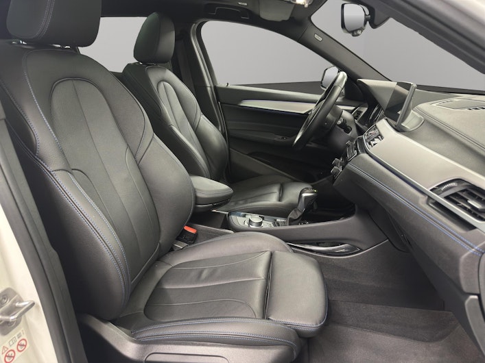 Vehicle image BMW X2