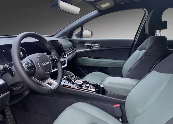 Vehicle image 8 Vehicle image 8