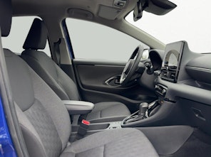 Vehicle image TOYOTA Yaris 1.5 VVT-i HSD Trend