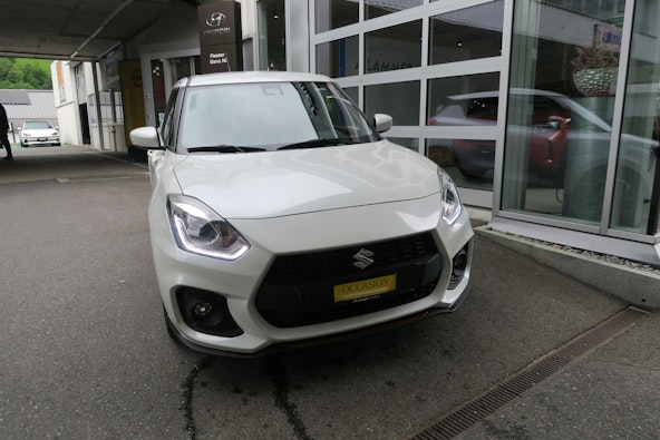 First vehicle image
