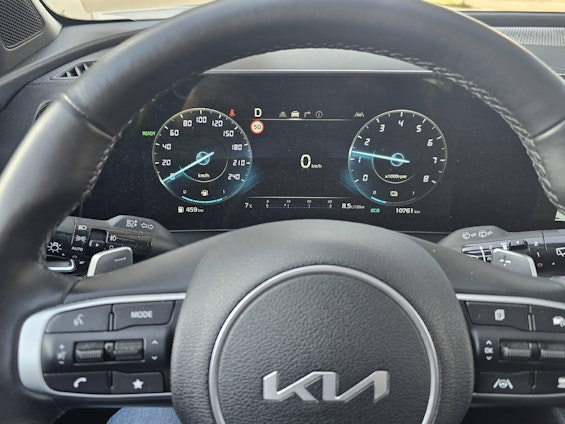 Vehicle image 10 Vehicle image 10