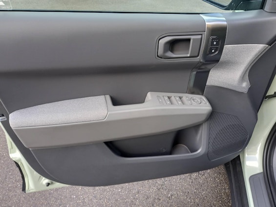 Vehicle image 7 Vehicle image 7