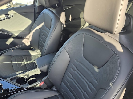 Vehicle image 7 Vehicle image 7