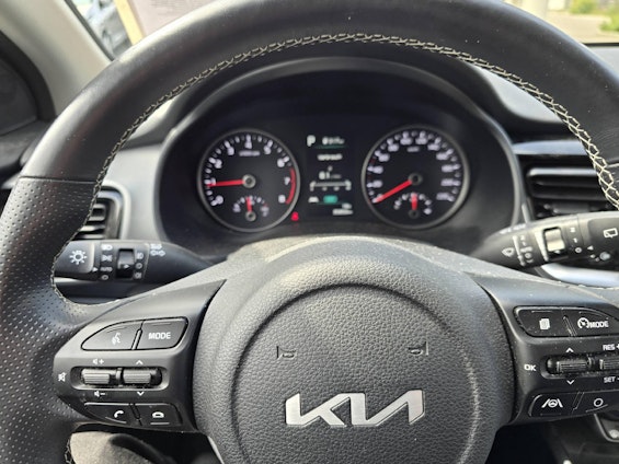 Vehicle image 5 Vehicle image 5