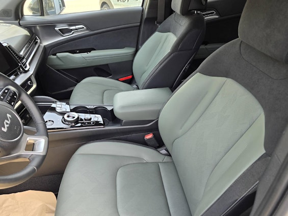 Vehicle image 7 Vehicle image 7