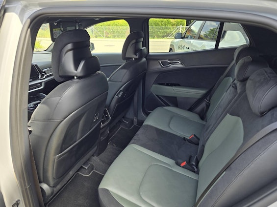 Vehicle image 5 Vehicle image 5