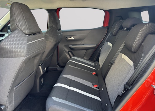 Vehicle image 7 Vehicle image 7