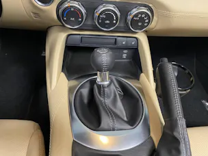 MAZDA MX-5 SG184 MT Kazari