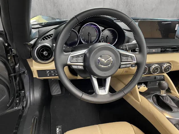 Mazda MX-5 SG184 MT Kazari