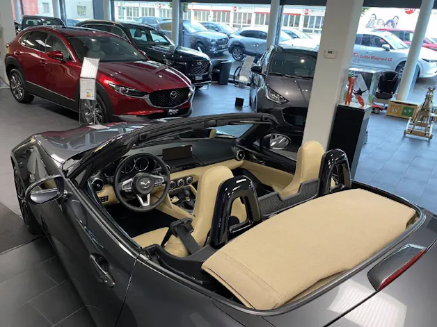 Mazda MX-5 SG184 MT Kazari