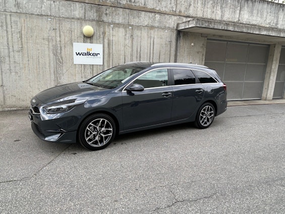 Vehicle image 34 Vehicle image 34