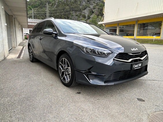 Vehicle image 6 Vehicle image 6