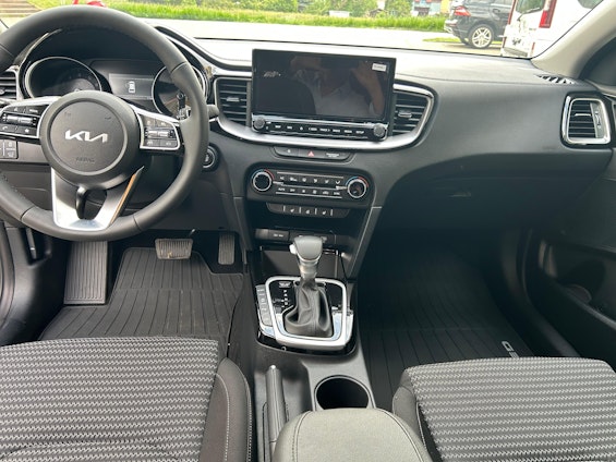 Vehicle image 28 Vehicle image 28