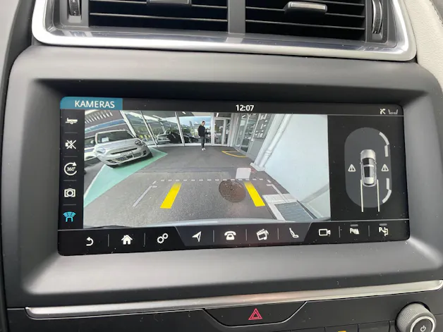 Jaguar E-Pace 2.0 T 250 R-Dynamic HSE AWD