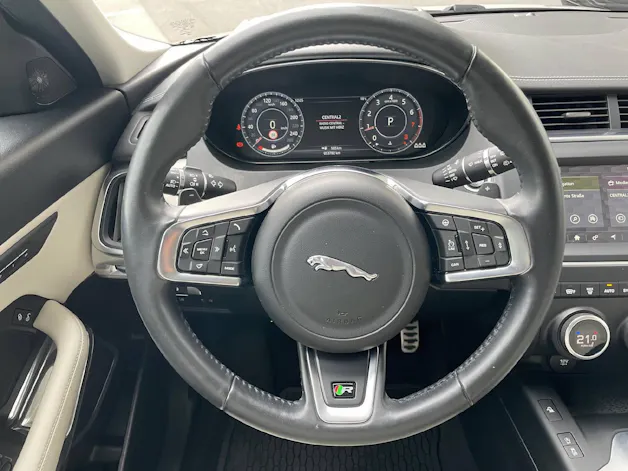 Jaguar E-Pace 2.0 T 250 R-Dynamic HSE AWD
