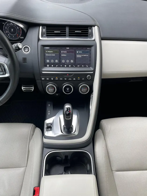 Jaguar E-Pace 2.0 T 250 R-Dynamic HSE AWD