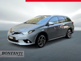First vehicle image