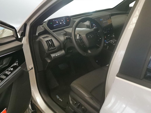 TOYOTA bZ4X 6.6 kw OBC Style AWD 2