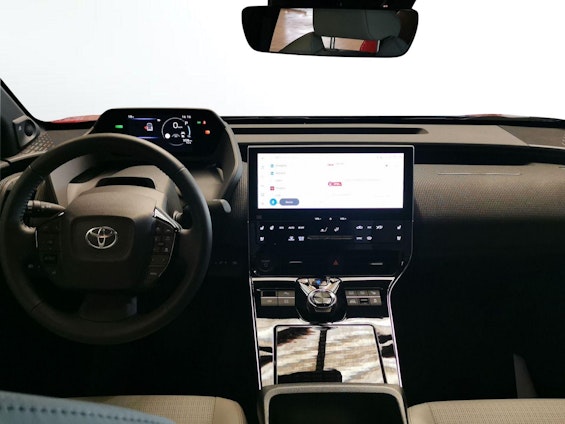 Vehicle image 4 Vehicle image 4