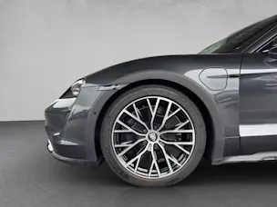 PORSCHE Taycan Turbo Cross Turismo