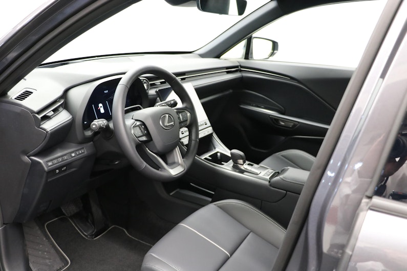 Vehicle image LEXUS LBX