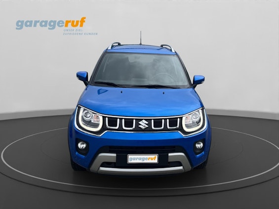 First vehicle image