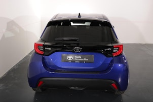 Vehicle image TOYOTA Yaris 1.5 VVT-i HSD Trend