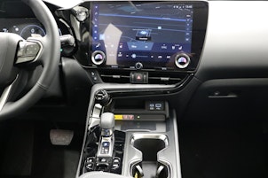 Vehicle image LEXUS NX 450h+ Comfort