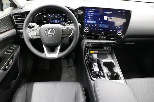 Lexus NX 450h+ Comfort
