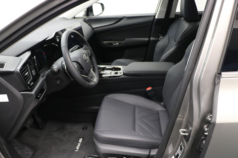 Vehicle image LEXUS NX