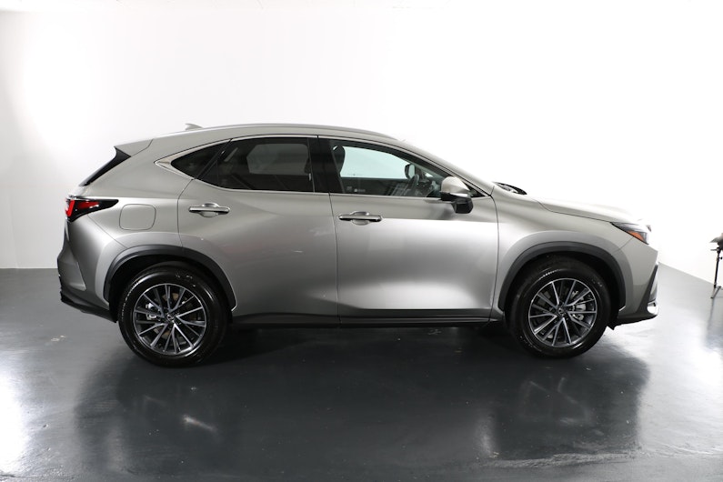 Vehicle image LEXUS NX