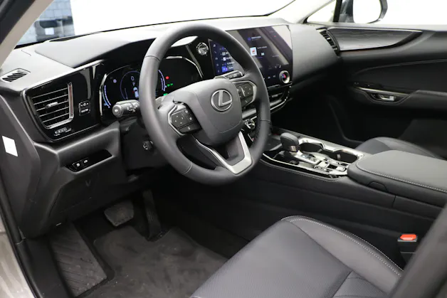 Lexus NX 450h+ Comfort