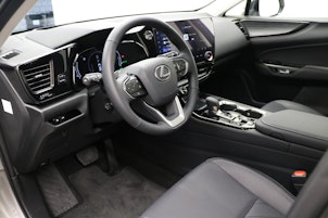 Vehicle image LEXUS NX 450h+ Comfort