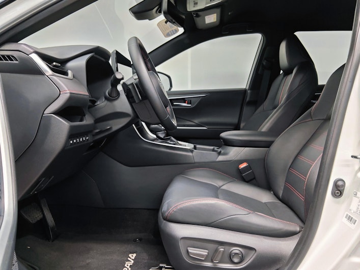 Vehicle image TOYOTA RAV-4