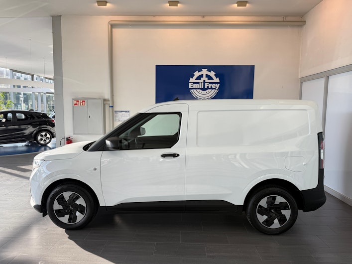 Vehicle image FORD E-TRANSIT COURIER