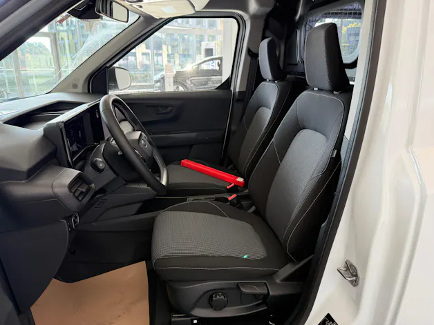 Ford E-Transit Courier Van Trend