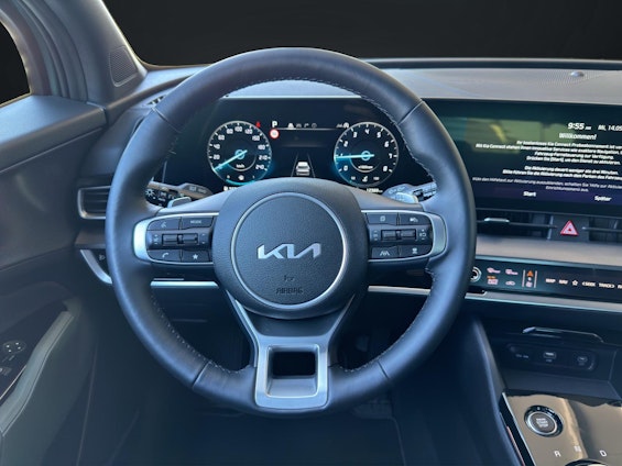 Vehicle image 9 Vehicle image 9