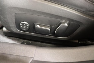 Vehicle image BMW 320d xDrive SAG Touring