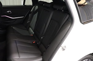 Vehicle image BMW 320d xDrive SAG Touring