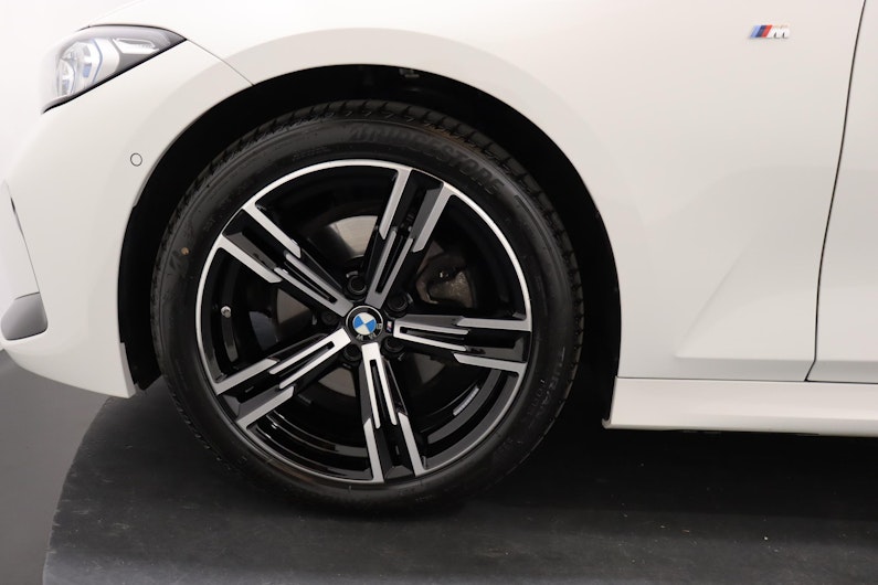 Vehicle image BMW 3 SERIES